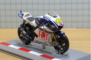 Afbeelding van Valentino Rossi Yamaha YZR M-1 Qatar 2010 1:18 diecast