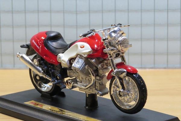 Picture of Moto Guzzi V10 Centauro 1:18 Maisto