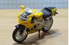 Picture of Suzuki GSX-R750 1:18 geel/zwart breuk