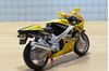 Picture of Suzuki GSX-R750 1:18 geel/zwart breuk