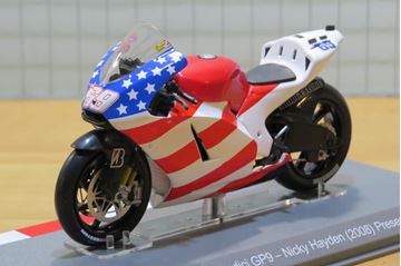 Afbeelding van Nicky Hayden Ducati Desmosedici 2008 pre season test 1:18 los