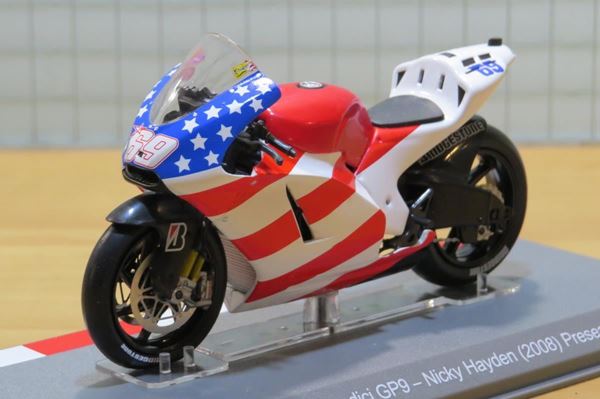 Picture of Nicky Hayden Ducati Desmosedici 2008 pre season test 1:18 los