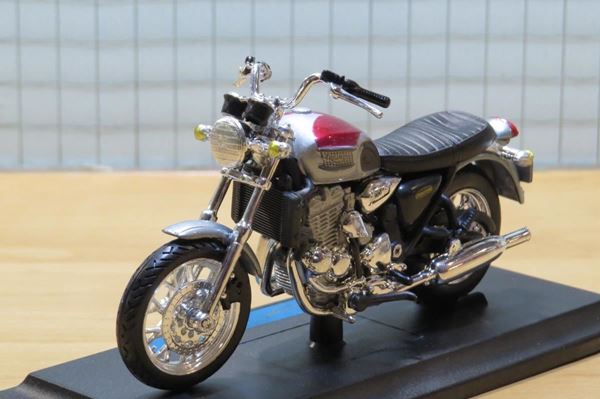 Picture of Triumph Thunderbird rd. 1:18 Maisto