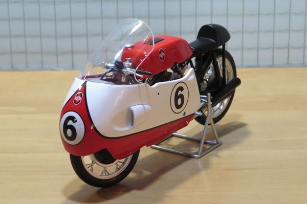 Picture of Libero Liberati Gilera 500 cc. 1957 1:12