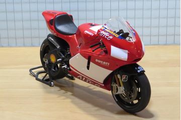 Afbeelding van Ducati Desmosedici launch version 2006 1:12