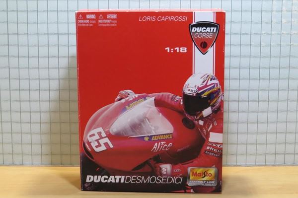 Picture of Loris Capirossi Ducati desmosedici 2005 1:18 39013 easy kit