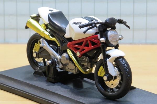 Picture of Ducati Monster 696 white 1:18 los