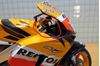 Picture of Nicky Hayden world champion Honda RC212V 2006 1:12 breuk