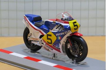 Afbeelding van Marco Lucchinelli Honda NS500 1983 1:18