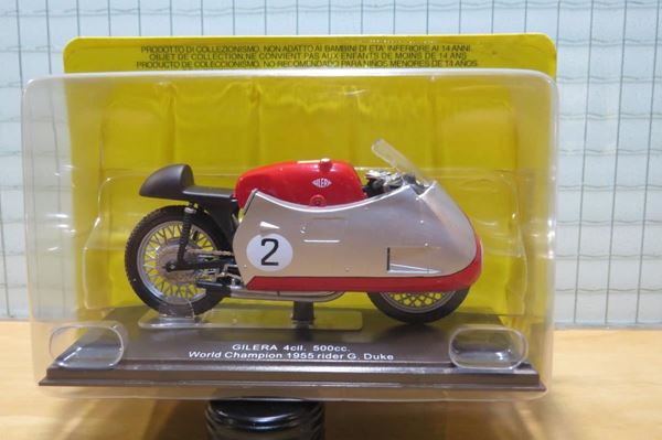 Picture of Geff Duke Gilera 4 cyl. 500cc. 1955 1:22 blister