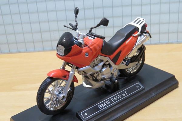 Picture of BMW F650ST rd 1:18 Majorette los