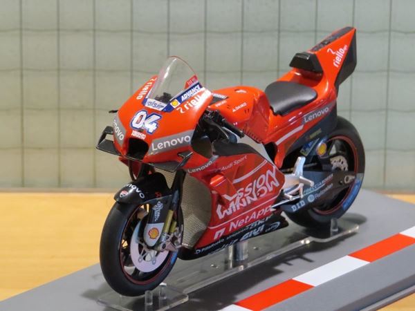 Picture of Andrea Dovizioso Ducati Desmosedici 2019 1:18 los