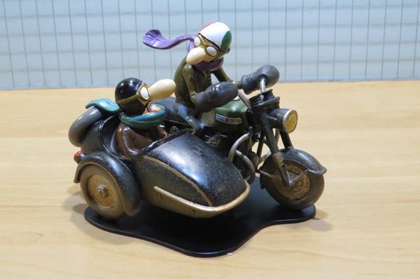 Picture of Joe Bar Guido & Ed Moto Guzzi V850 zijspan 1:18 JB155