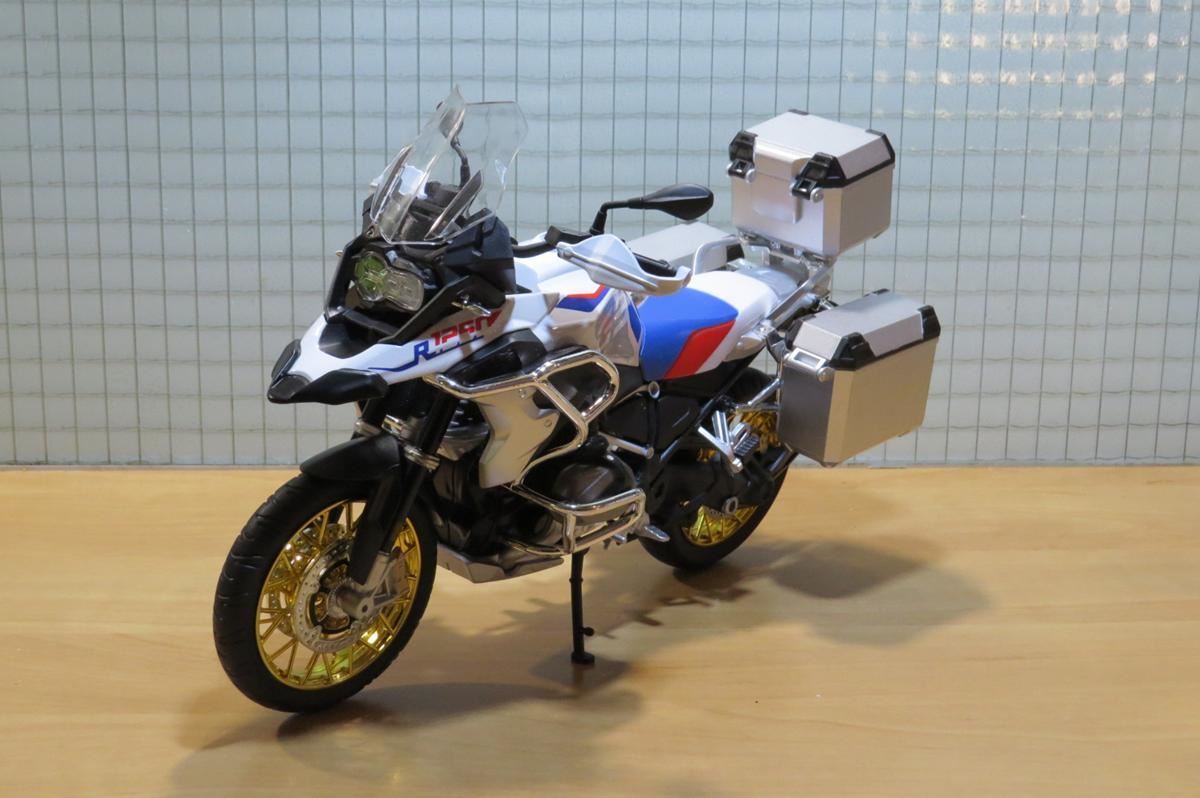 BMW R1250GS Adventure 1:9