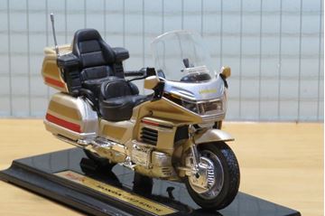 Afbeelding van Honda GL1500  Goldwing goud 1:18 maisto