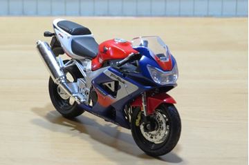 Afbeelding van Honda CBR900RR Fireblade 929 tricolore 1:18 12164 los