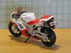 Picture of Yamaha YZF R1 wit/rood 1:18 los
