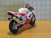 Picture of Yamaha YZF R1 wit/rood 1:18 los