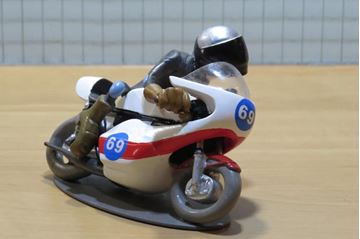 Afbeelding van Joe Bar Jeremy Kuni Yamaha 350 TZ 1:18 jb157 los