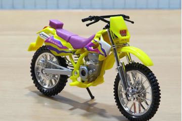 Afbeelding van Kawasaki KLX250 SR 1:18 blister