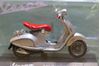 Picture of Vespa 946 Bellissima 1:18
