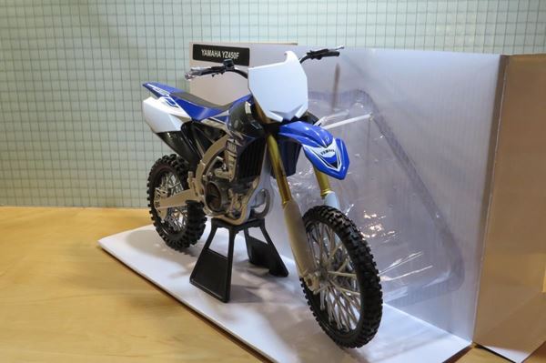 Picture of Yamaha YZ450F 1:6 49643