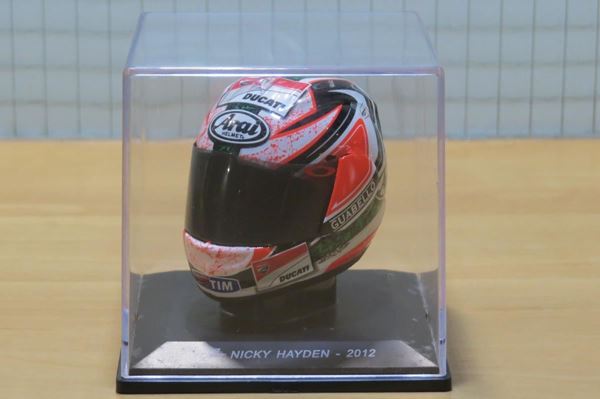Picture of Nicky Hayden Arai helmet 2012 1:5