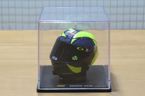 Picture of Valentino Rossi  AGV helmet 2019 1:5