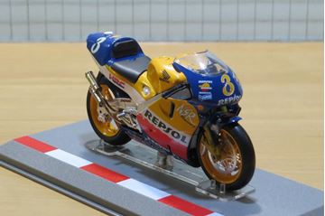 Afbeelding van Alex Criville Honda NSR500 1999 1:18 los