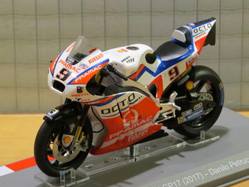 Afbeelding van Danilo Petrucci Ducati desmosedici 2017 1:18 los