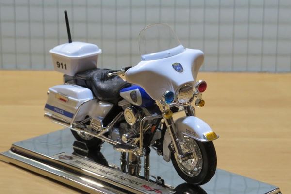 Picture of Harley Davidson Milwaukee Police Department (n020)