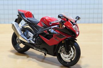 Afbeelding van Suzuki GSX-R1000 1:12 31106 los