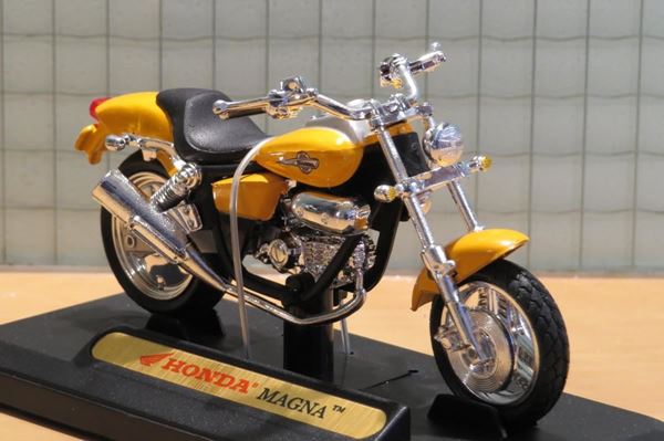 Picture of Honda Magna 1:18 Motormax los