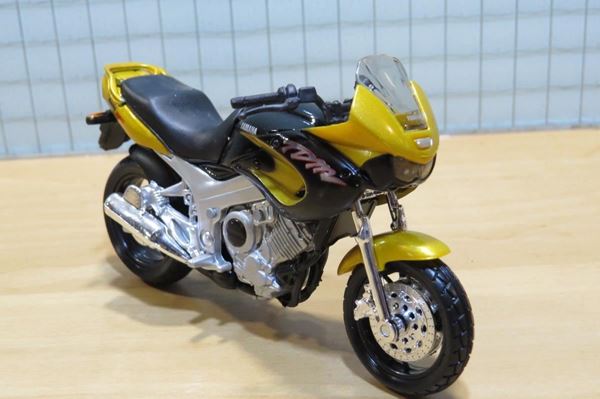 Picture of Yamaha TDM850 gld 1:18 los
