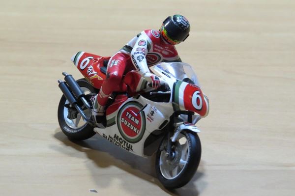Picture of Alex Barros Suzuki RGV500 1994 1:24 onyx