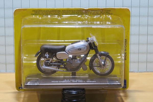 Picture of Leslie Graham AJS E90 1949 1:22 Italeri