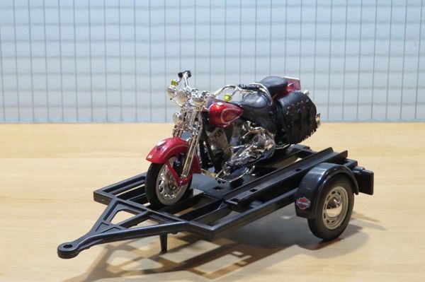 Picture of Harley Davidson FLSTS Heritage Springer + trailer 1:18