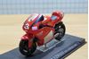 Picture of Max Biaggi Yamaha YZR500 2001 1:24