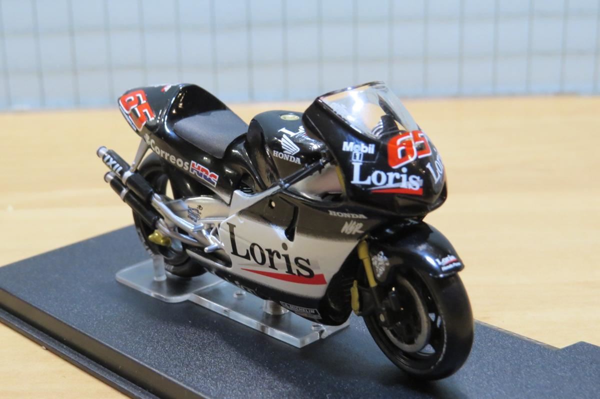 Miniature Honda NSR 500 Loris Capirossi 2002 Échelle 1/24 - Neuf