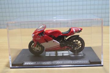 Afbeelding van Loris Capirossi Ducati Desmosedici 2003 1:24