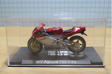 Afbeelding van Mv Agusta 750 F4S 1:24