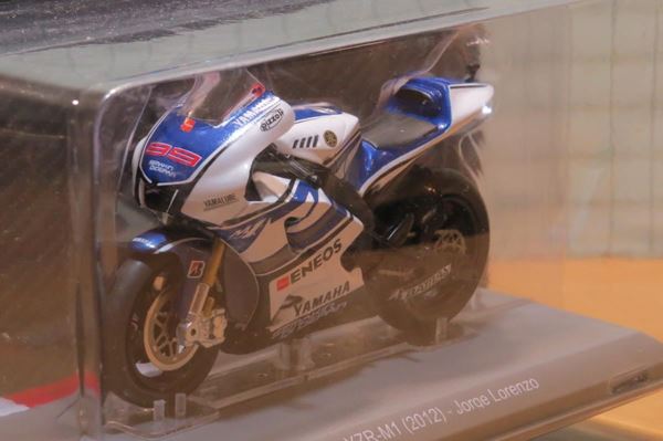 Picture of Jorge Lorenzo Yamaha YZR-M1 2012 1:18
