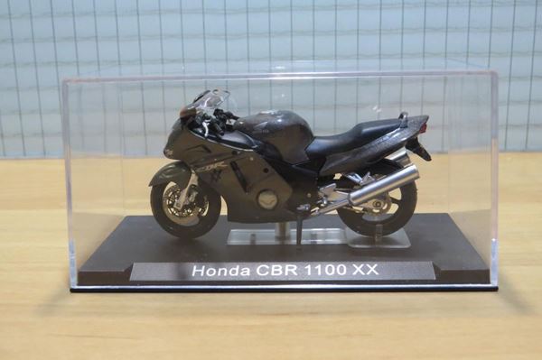 Picture of Honda CBR1100XX  Blackbird 1:24