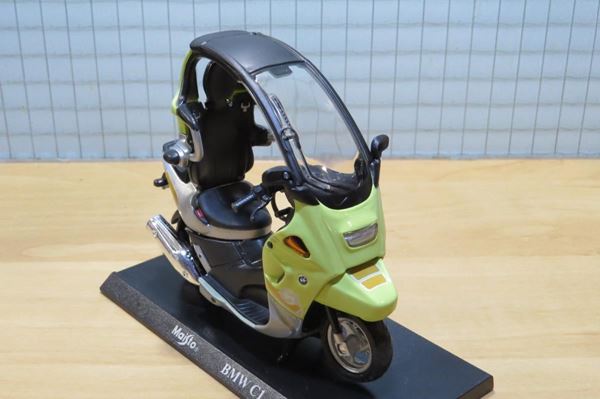 Picture of BMW C1 1:18 blister