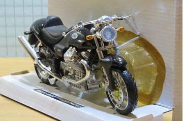 Afbeelding van Moto Guzzi V10 Centauro 1:12 los