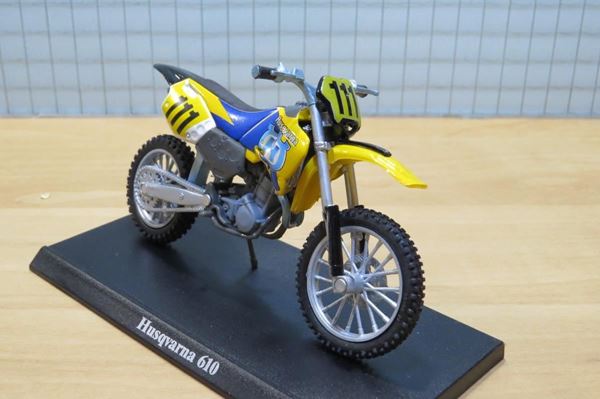 Picture of Husqvarna 610 1:18 blister