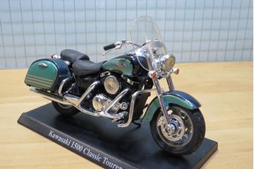 Afbeelding van Kawasaki VN1500 Classic tourer 1:18 kras