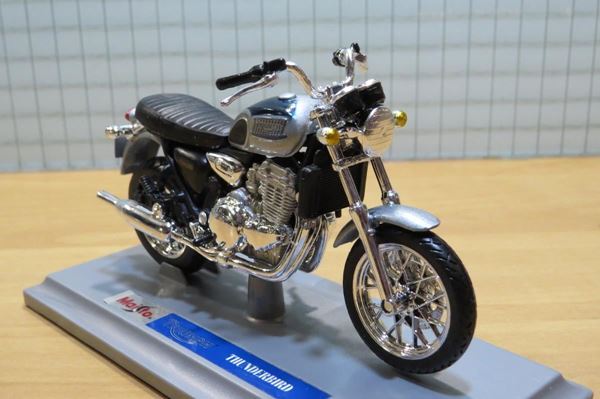 Picture of Triumph Thunderbird gr. 1:18 Maisto