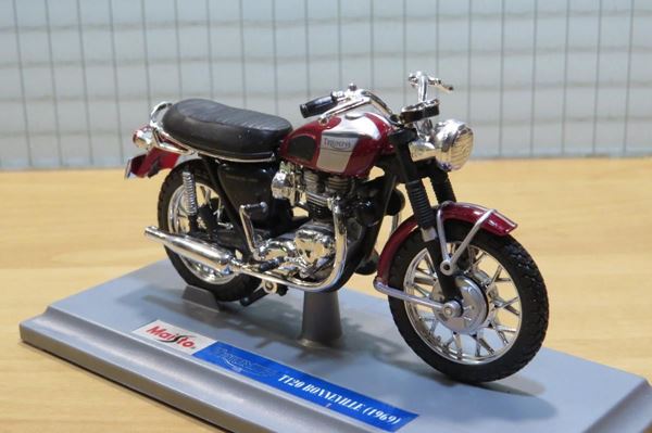 Picture of Triumph T120 Bonneville 1:18