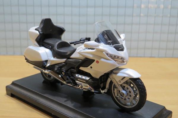 Picture of Honda GL1800 Goldwing tour 1:18